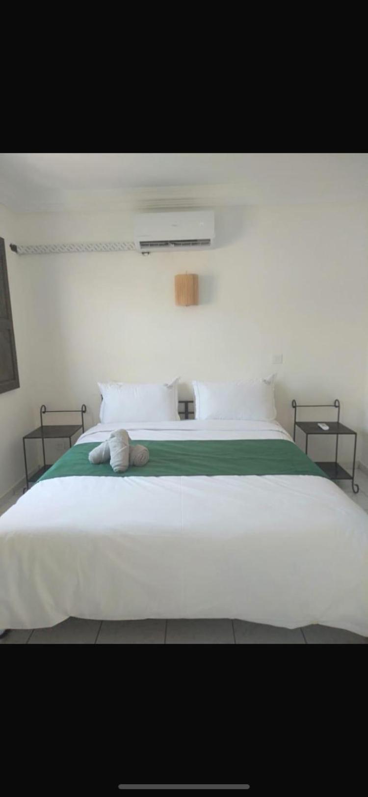 Nolya Luxury Marrakech - Totalement Renove - Capacite Jusqu A 10 Lits Spacieux Ferienhaus *